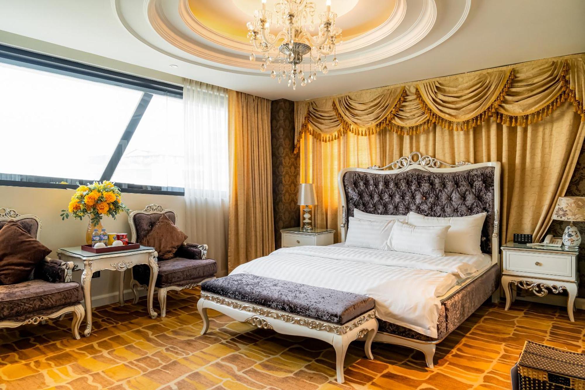 Hoang Trieu Hotel Cidade de Ho Chi Minh Exterior foto