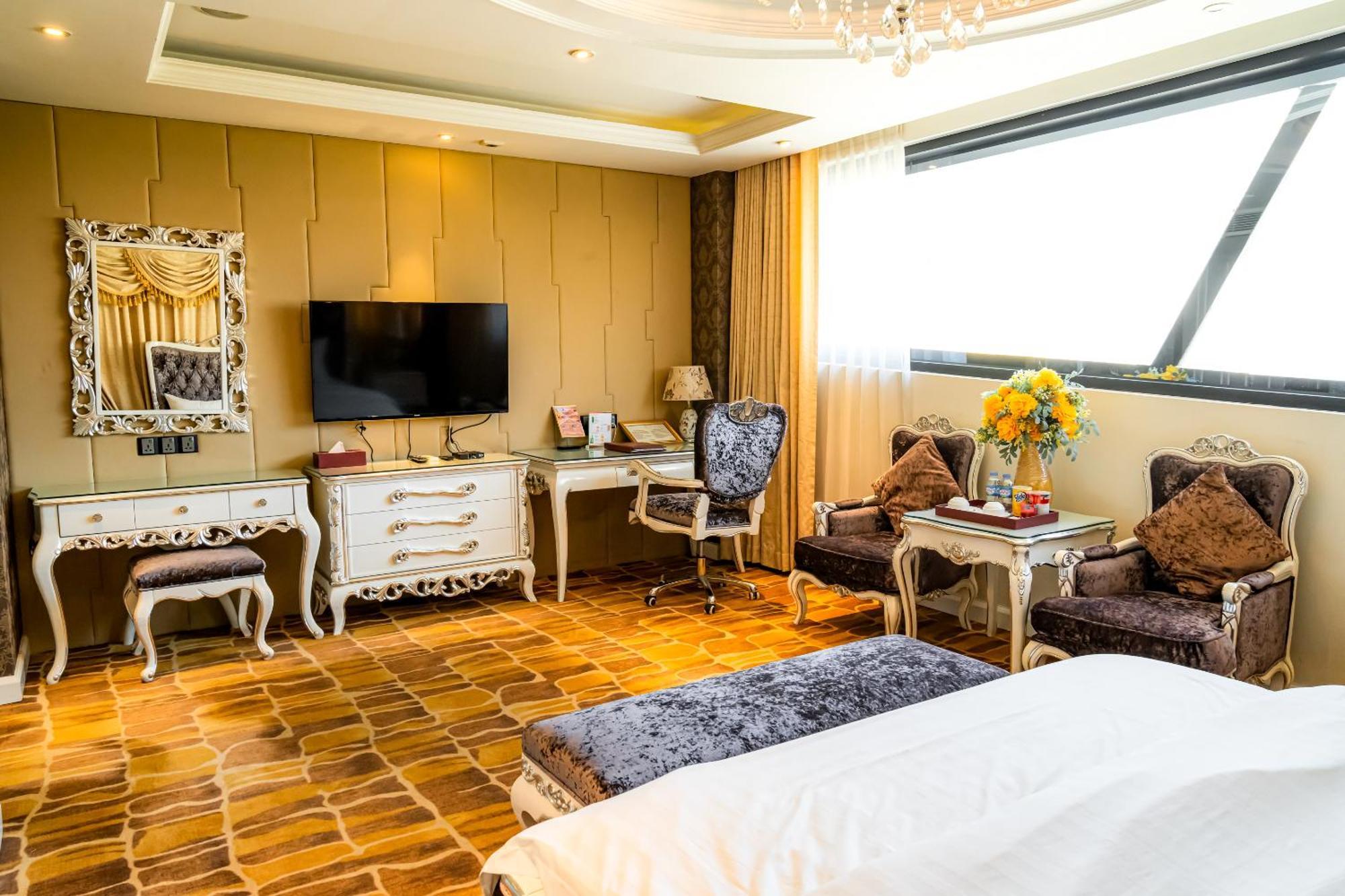 Hoang Trieu Hotel Cidade de Ho Chi Minh Exterior foto