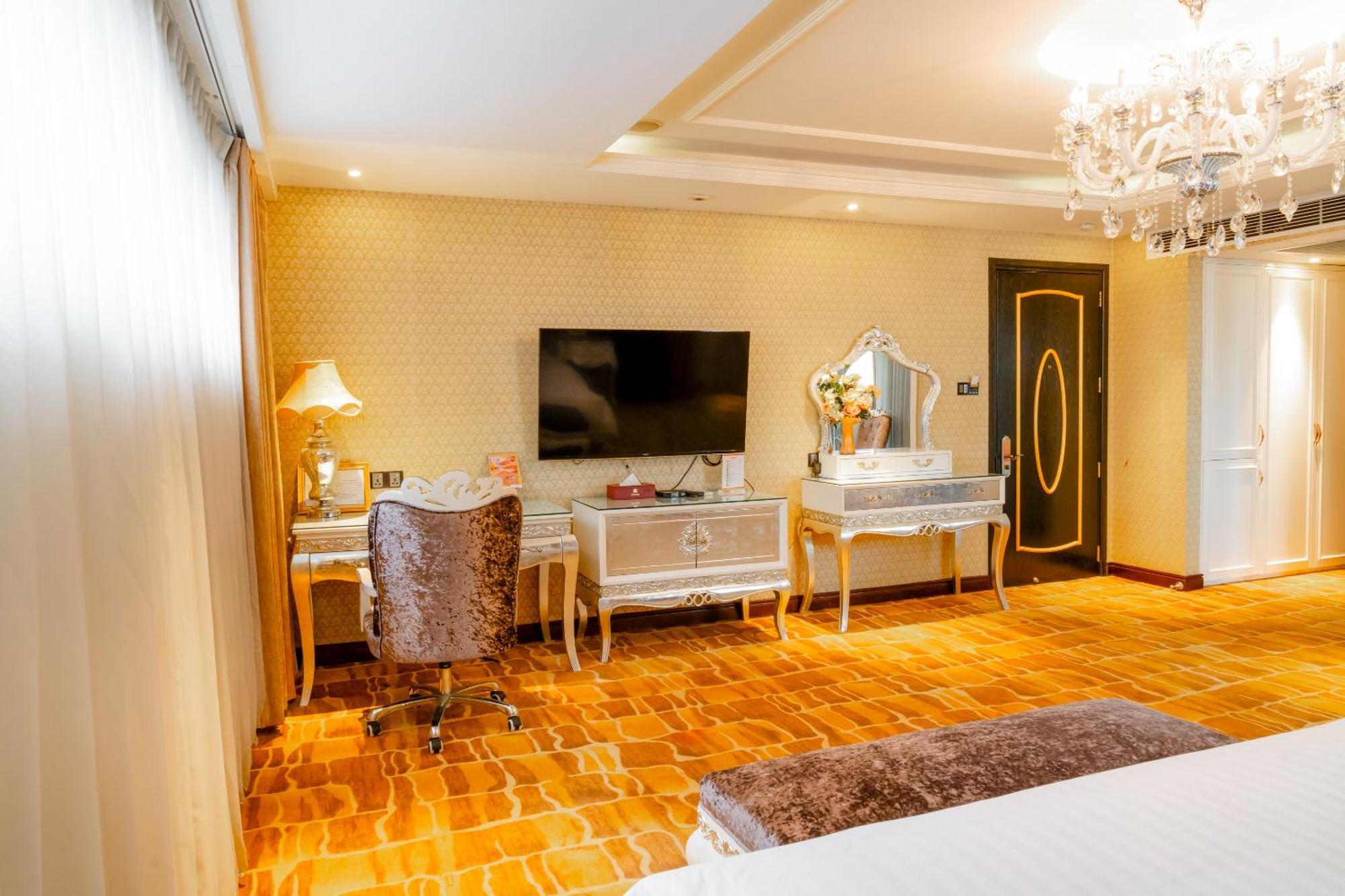 Hoang Trieu Hotel Cidade de Ho Chi Minh Exterior foto