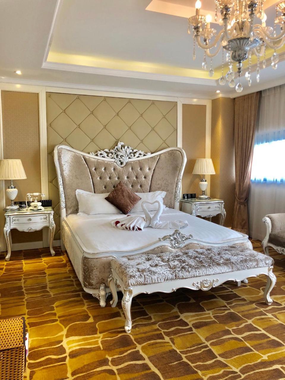 Hoang Trieu Hotel Cidade de Ho Chi Minh Exterior foto